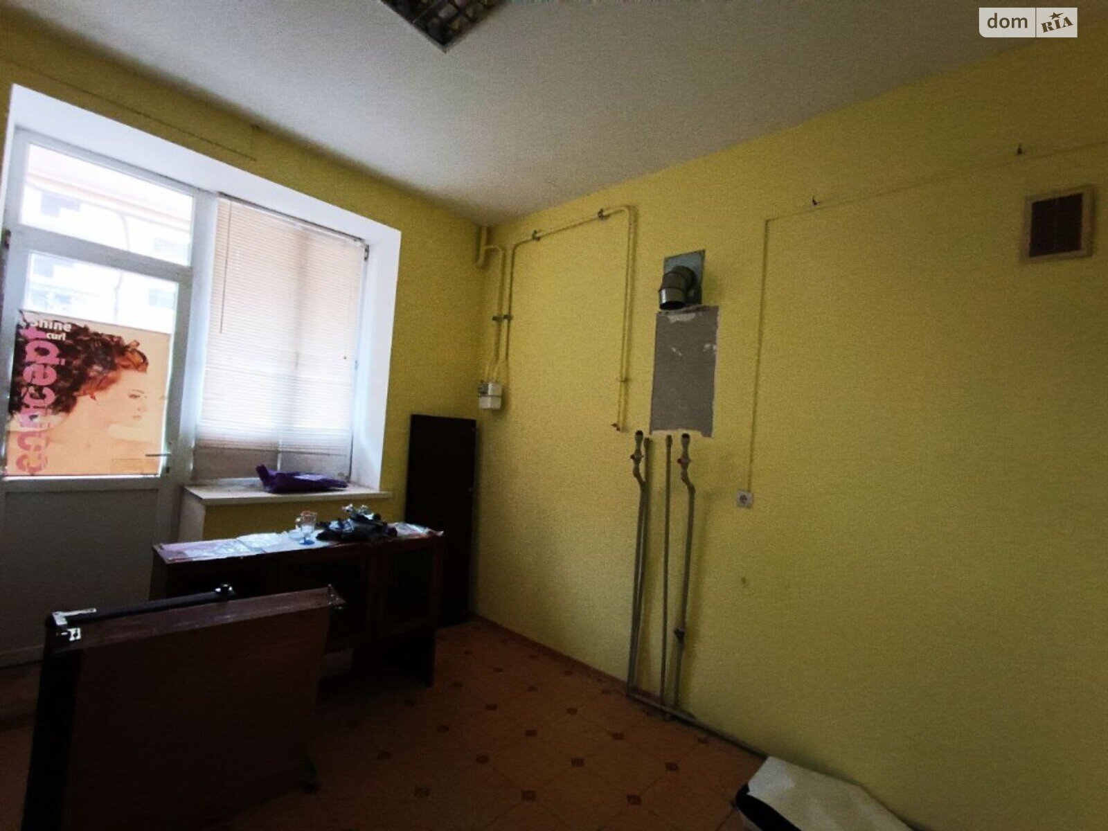 Комерційне приміщення в Великодолинському, Одеська вулиця, ціна продажу: 18 500 долларів за об’єкт фото 1