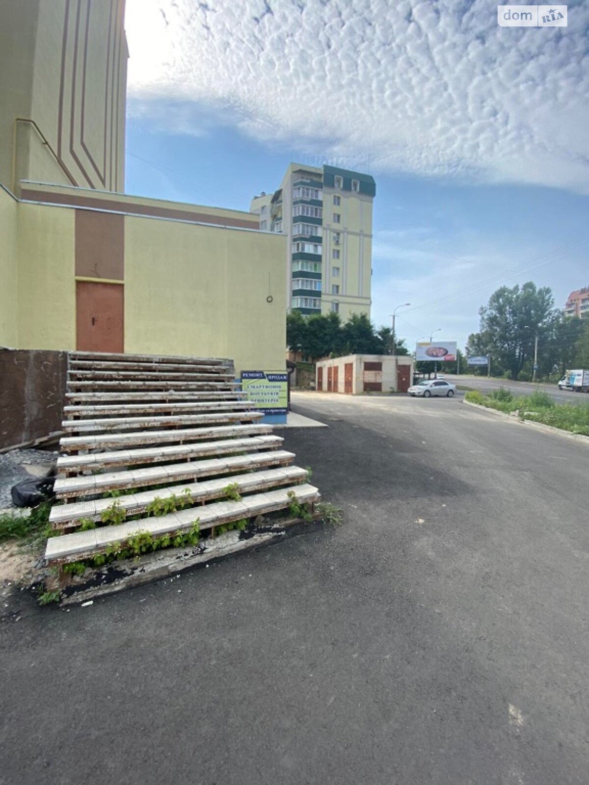 Комерційне приміщення в Рівному, продаж по Богоявленська вулиця, район Північний, ціна: 215 000 доларів за об’єкт фото 1 Комерційне приміщення в Рівному, продаж по Богоявленська вулиця, район Північний, ціна: 215 000 доларів за об’єкт фото 1