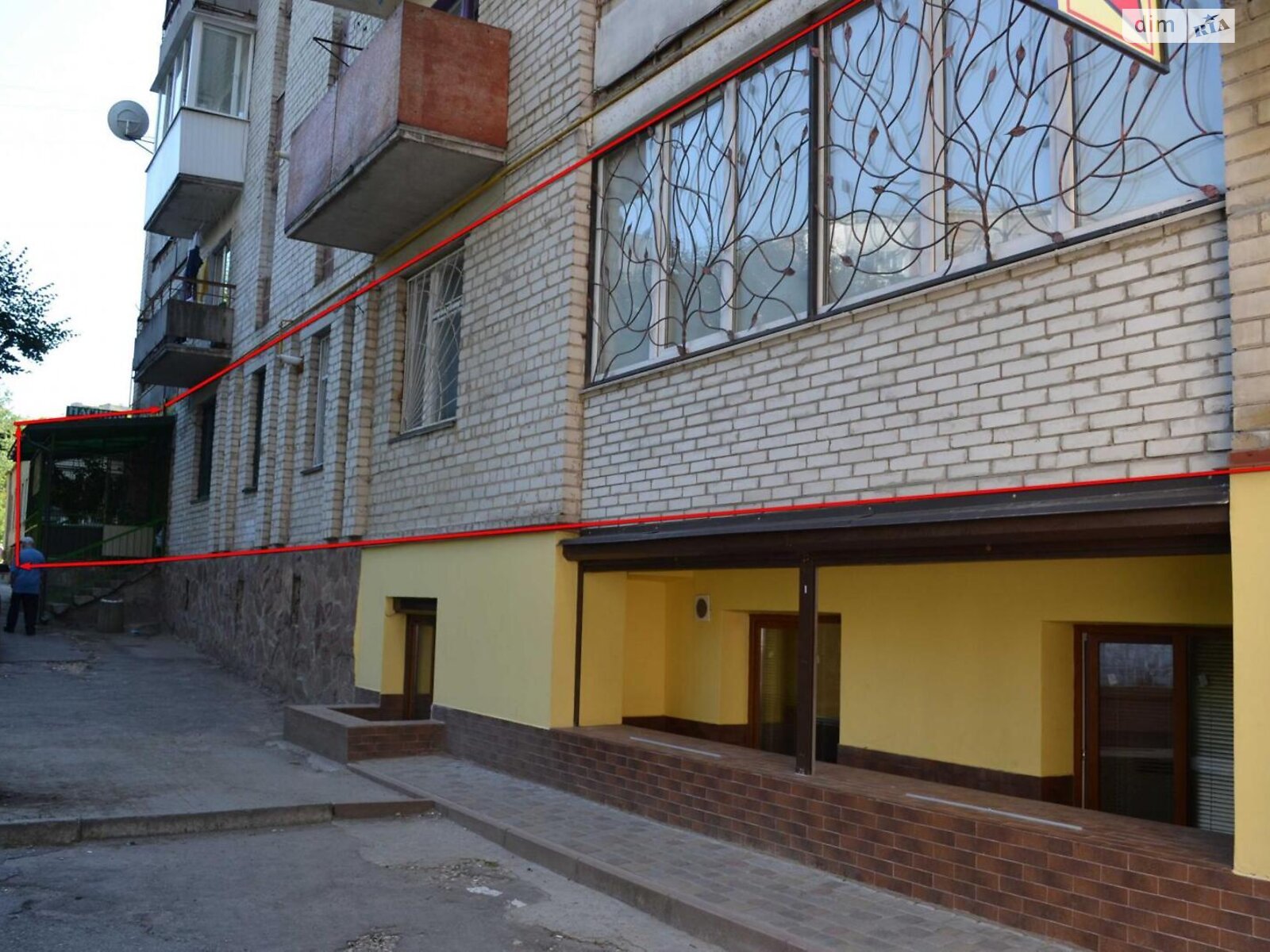 Комерційне приміщення в Тернополі, продаж по 15-го Квітня вулиця, район Бам, ціна: 300 000 доларів за об’єкт фото 1 Комерційне приміщення в Тернополі, продаж по 15-го Квітня вулиця, район Бам, ціна: 300 000 доларів за об’єкт фото 1