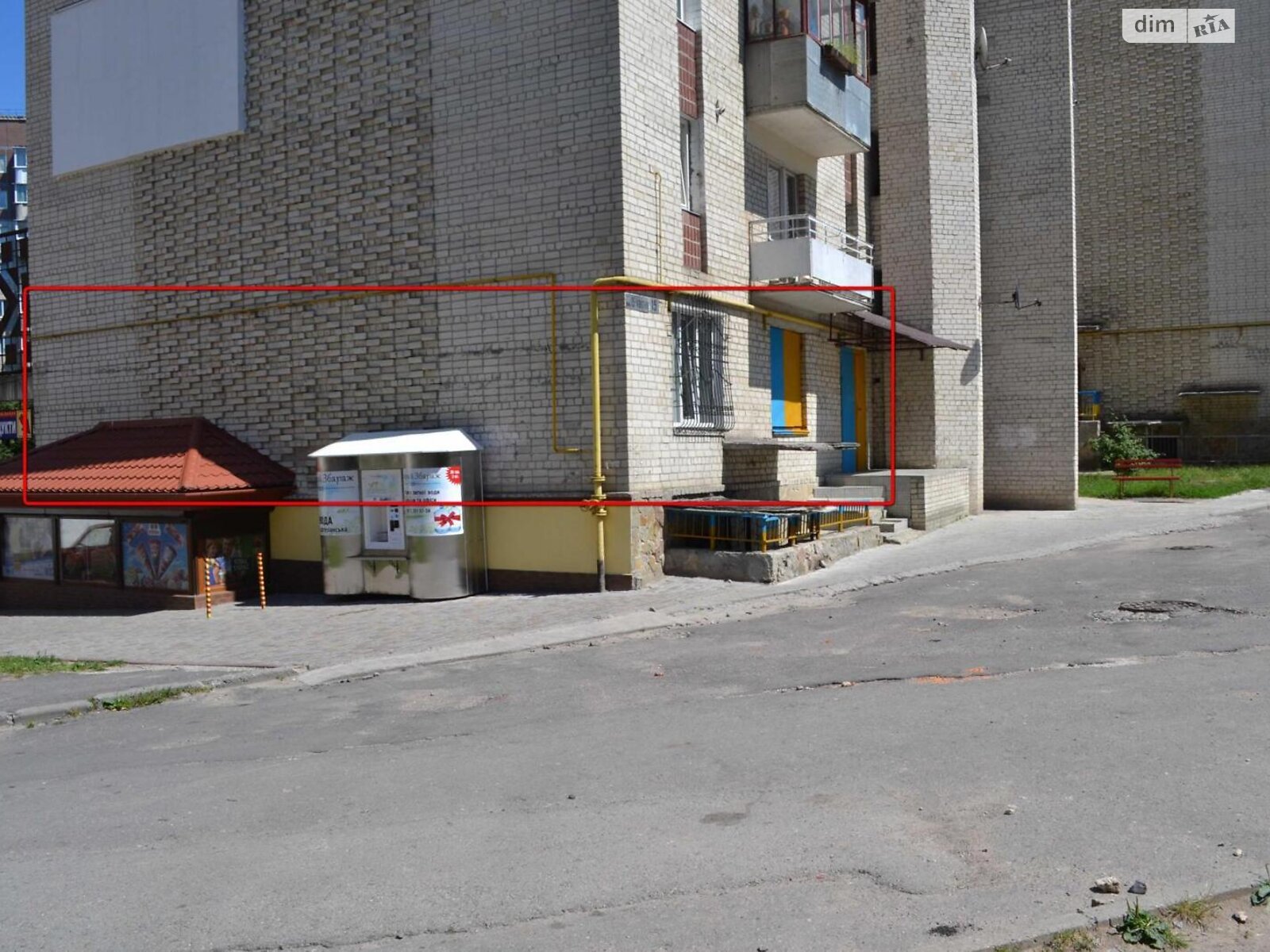 Комерційне приміщення в Тернополі, продаж по 15-го Квітня вулиця, район Бам, ціна: 300 000 доларів за об’єкт фото 1 Комерційне приміщення в Тернополі, продаж по 15-го Квітня вулиця, район Бам, ціна: 300 000 доларів за об’єкт фото 1