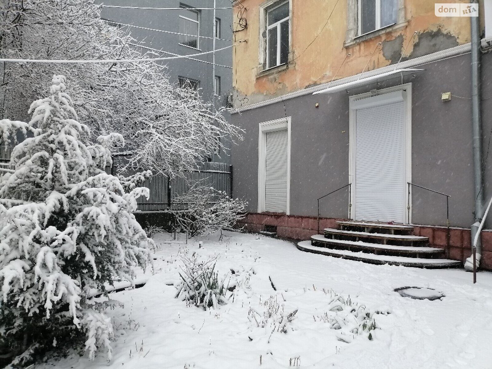 Комерційне приміщення в Тернополі, продаж по Острозького Князя вулиця, район Центр, ціна: 60 000 долларів за об’єкт фото 1