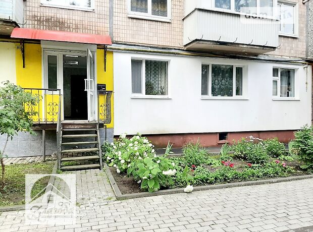 Помещение свободного назначения в Тернополе, продажа по Сливенская улица, район Восточный, цена: 12 700 долларов за объект фото 1 Помещение свободного назначения в Тернополе, продажа по Сливенская улица, район Восточный, цена: 12 700 долларов за объект фото 1