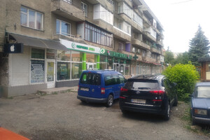Коммерческое помещение в Ужгороде, продажа по Победы улица 27, район Центр, цена: 180 000 долларов за объект фото 2