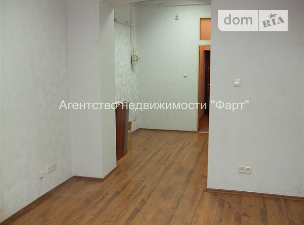 Помещение свободного назначения в Ужгороде, продажа по Волошина улица, район Центр, цена: 50 000 долларов за объект фото 1 Помещение свободного назначения в Ужгороде, продажа по Волошина улица, район Центр, цена: 50 000 долларов за объект фото 1