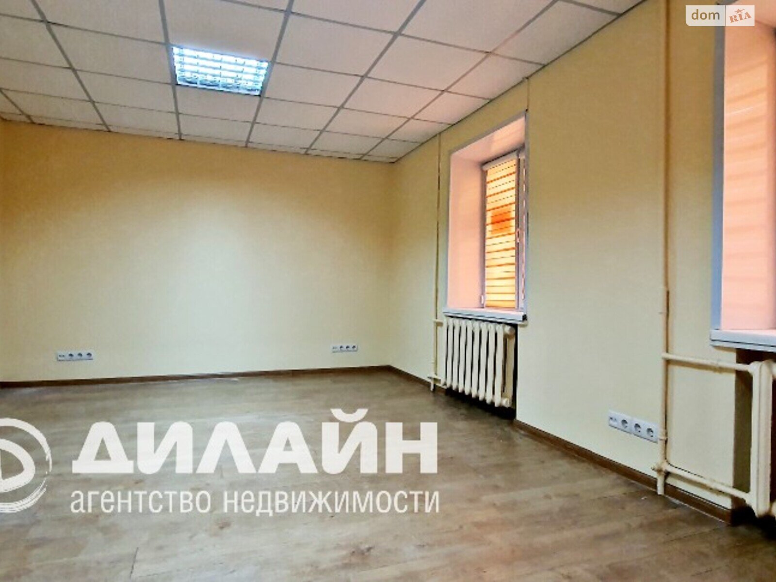 Коммерческое помещение в Запорожье, продажа по Центральный бульвар 19Б, район Вознесеновский (Орджоникидзевский), цена: 25 000 долларов за объект фото 1 Коммерческое помещение в Запорожье, продажа по Центральный бульвар 19Б, район Вознесеновский (Орджоникидзевский), цена: 25 000 долларов за объект фото 1
