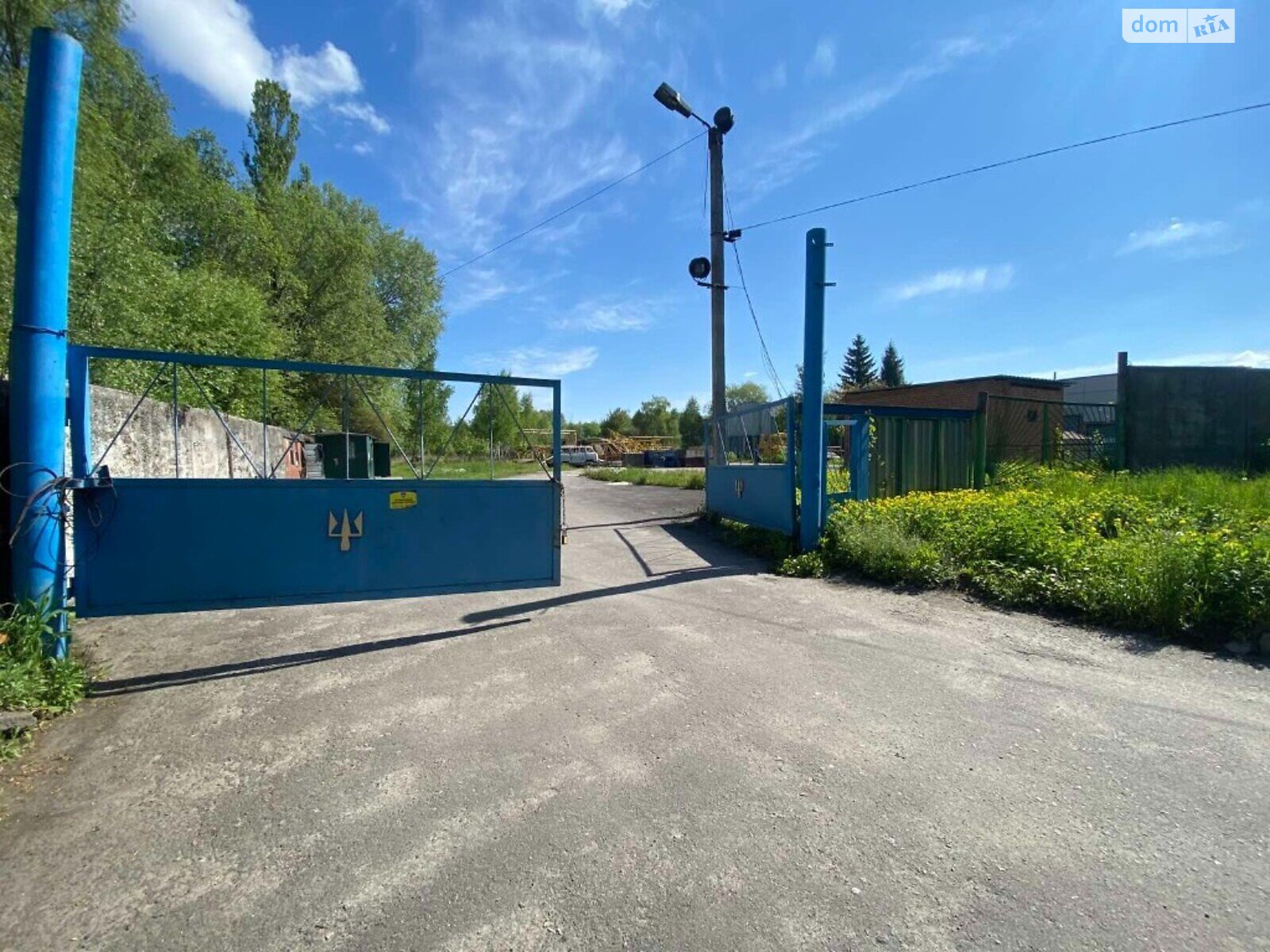 Комерційне приміщення в Хмельницькому, продаж по Романа Шухевича (Курчатова) вулиця, район Гречани дальні, ціна: 1 200 000 доларів за об’єкт фото 1 Комерційне приміщення в Хмельницькому, продаж по Романа Шухевича (Курчатова) вулиця, район Гречани дальні, ціна: 1 200 000 доларів за об’єкт фото 1