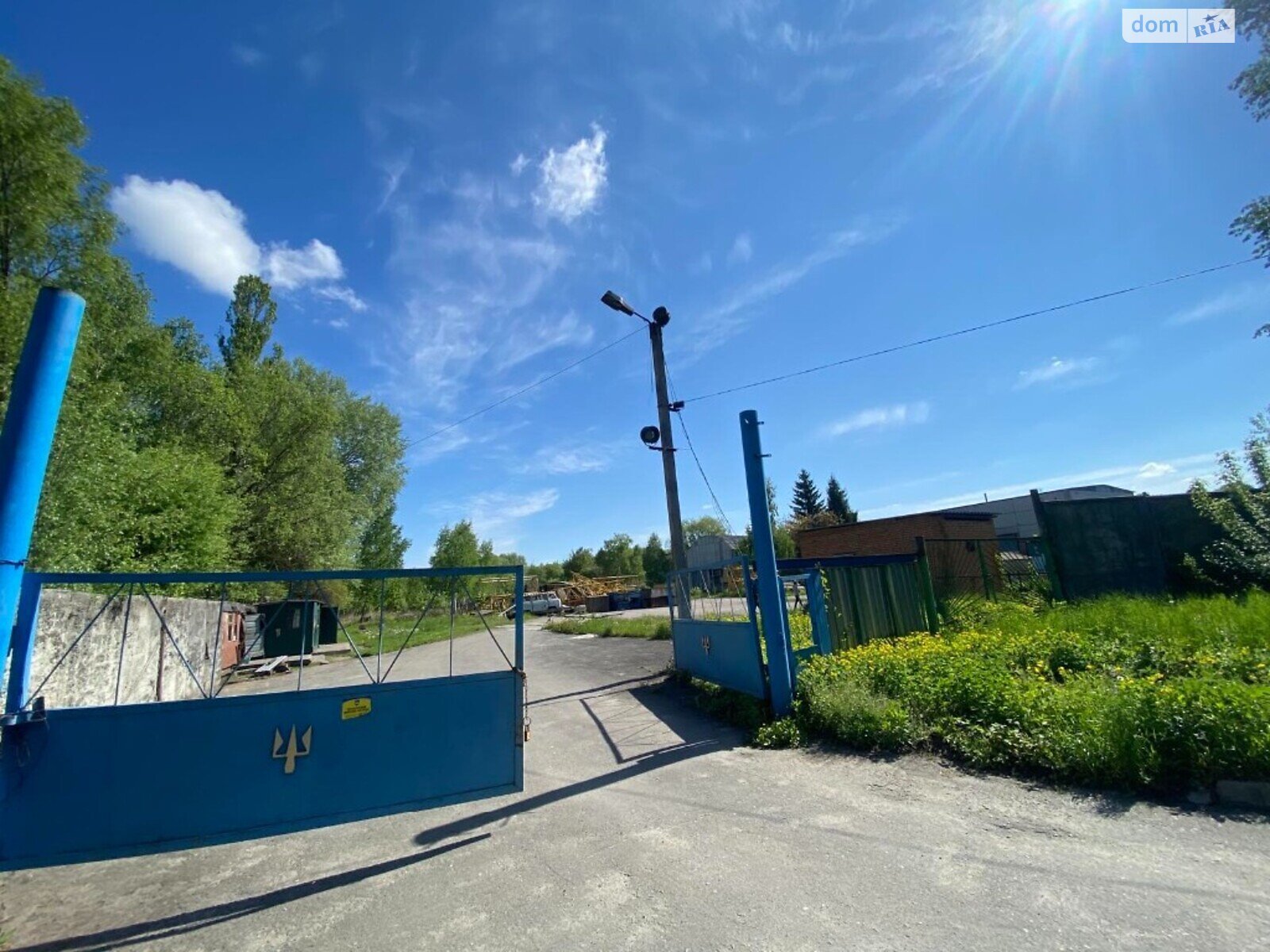 Комерційне приміщення в Хмельницькому, продаж по Романа Шухевича (Курчатова) вулиця, район Гречани дальні, ціна: 1 200 000 доларів за об’єкт фото 1 Комерційне приміщення в Хмельницькому, продаж по Романа Шухевича (Курчатова) вулиця, район Гречани дальні, ціна: 1 200 000 доларів за об’єкт фото 1