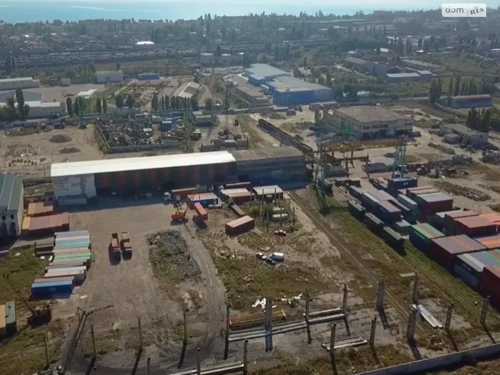 Коммерческое помещение в Одессе, продажа по Локомотивная улица, район Пересыпский, цена: 700 000 долларов за объект фото 1 Коммерческое помещение в Одессе, продажа по Локомотивная улица, район Пересыпский, цена: 700 000 долларов за объект фото 1