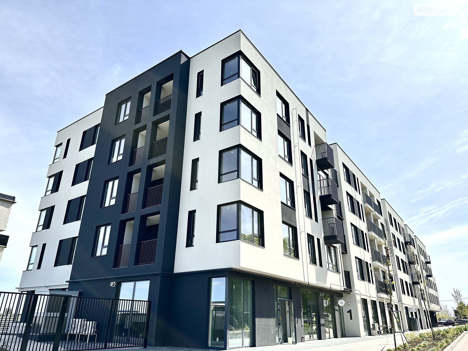 Специальное помещение в Бармаках, Ленокомбинатовская улица, цена продажи: 224 900 долларов за объект фото 1