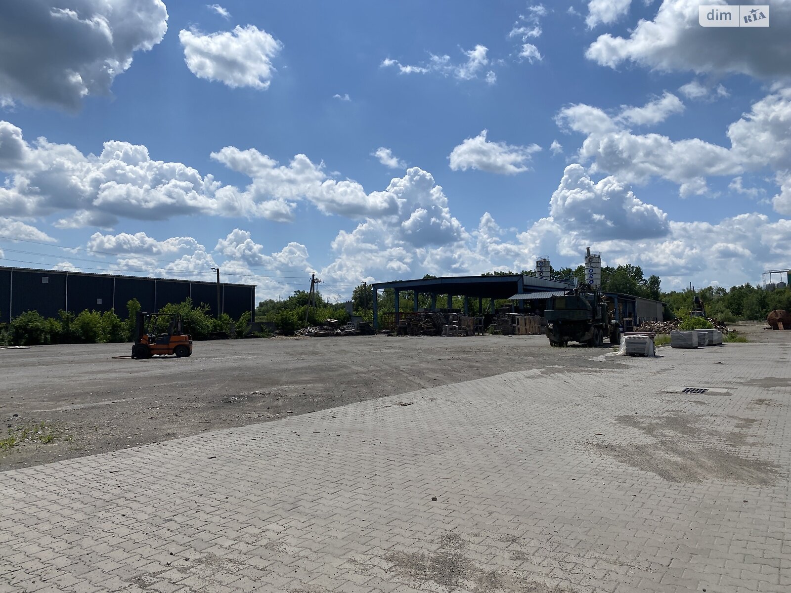 Спеціальне приміщення в Богданівці, Масівецьке шосе, ціна продажу: 2 051 604 доларів за об’єкт фото 1 Спеціальне приміщення в Богданівці, Масівецьке шосе, ціна продажу: 2 051 604 доларів за об’єкт фото 1