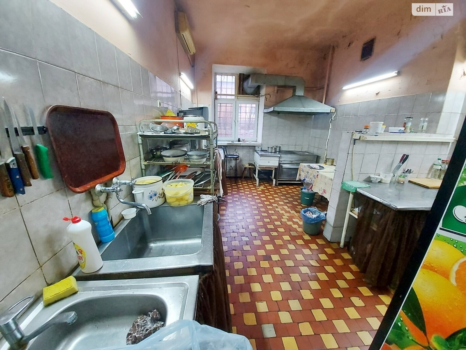 Спеціальне приміщення в Дніпрі, продаж по Сахарова Андрія вулиця 43, район Новокодацький, ціна: 90 000 доларів за об’єкт фото 1 Спеціальне приміщення в Дніпрі, продаж по Сахарова Андрія вулиця 43, район Новокодацький, ціна: 90 000 доларів за об’єкт фото 1