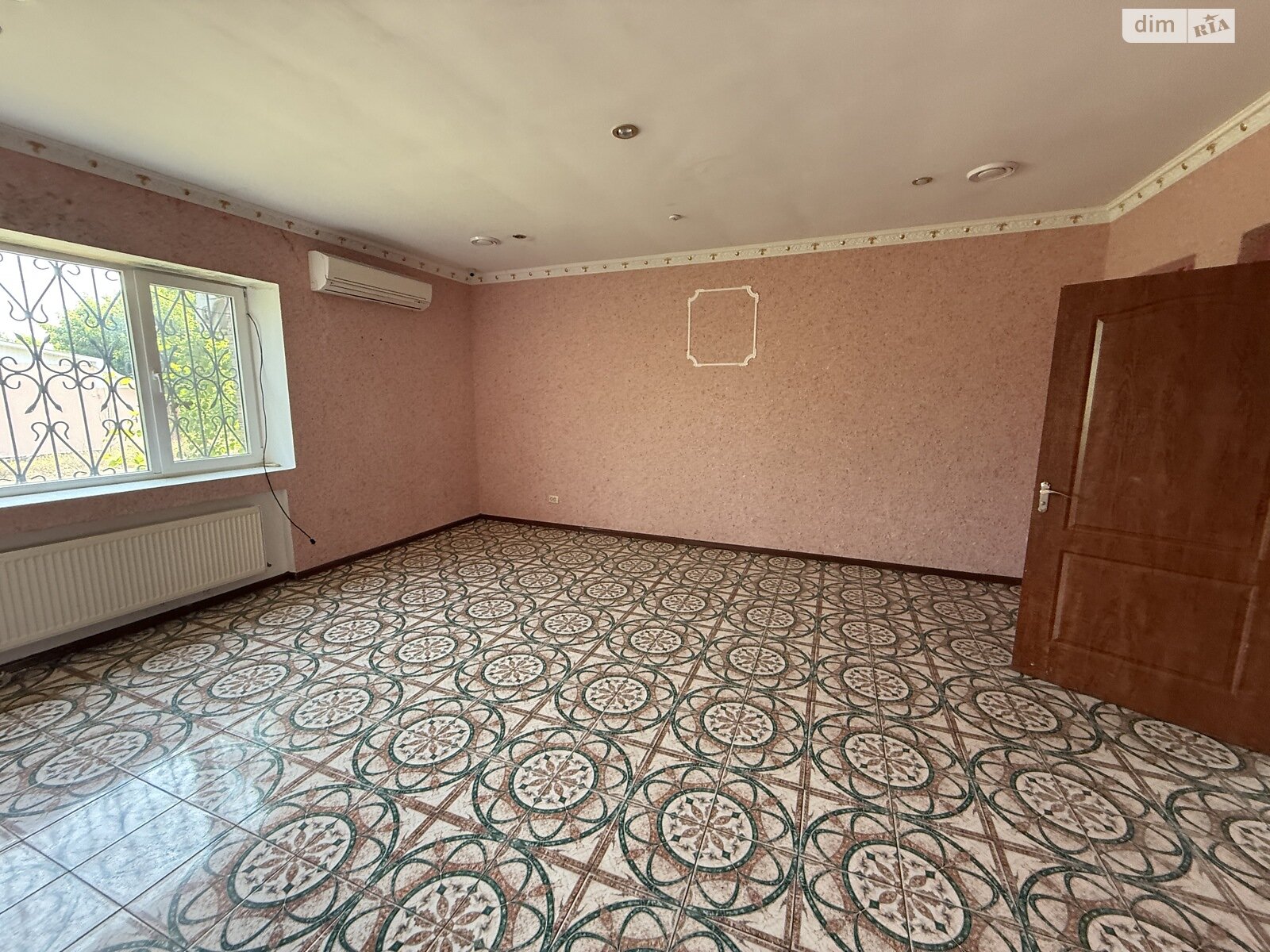 Спеціальне приміщення в Дубіївці, Богдана Хмельницького вулиця, ціна продажу: 120 000 доларів за об’єкт фото 1