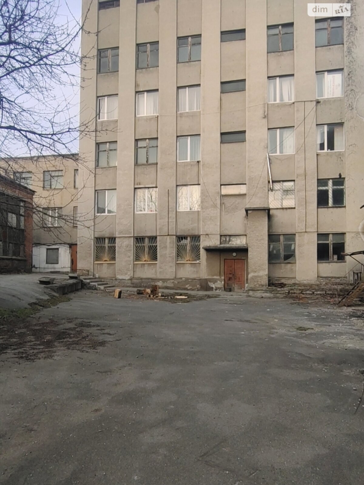 Специальное помещение в Дунаевцах, продажа по Красинських улица, район Дунаевцы, цена: 3 500 000 долларов за объект фото 1 Специальное помещение в Дунаевцах, продажа по Красинських улица, район Дунаевцы, цена: 3 500 000 долларов за объект фото 1