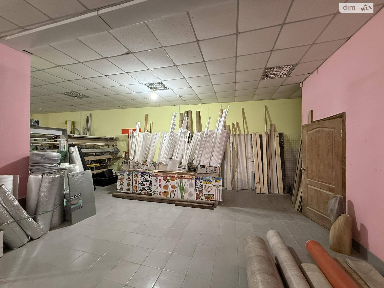 Специальное помещение в Гнивани, Соборная улица 94, цена продажи: 295 000 долларов за объект фото 1