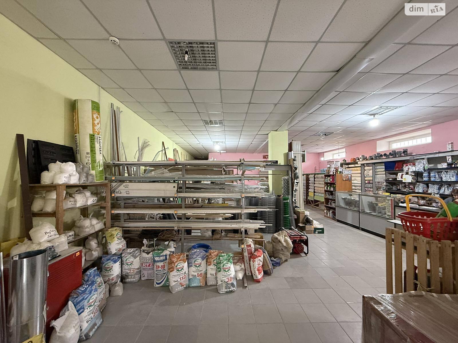 Специальное помещение в Гнивани, Соборная улица 94, цена продажи: 295 000 долларов за объект фото 1