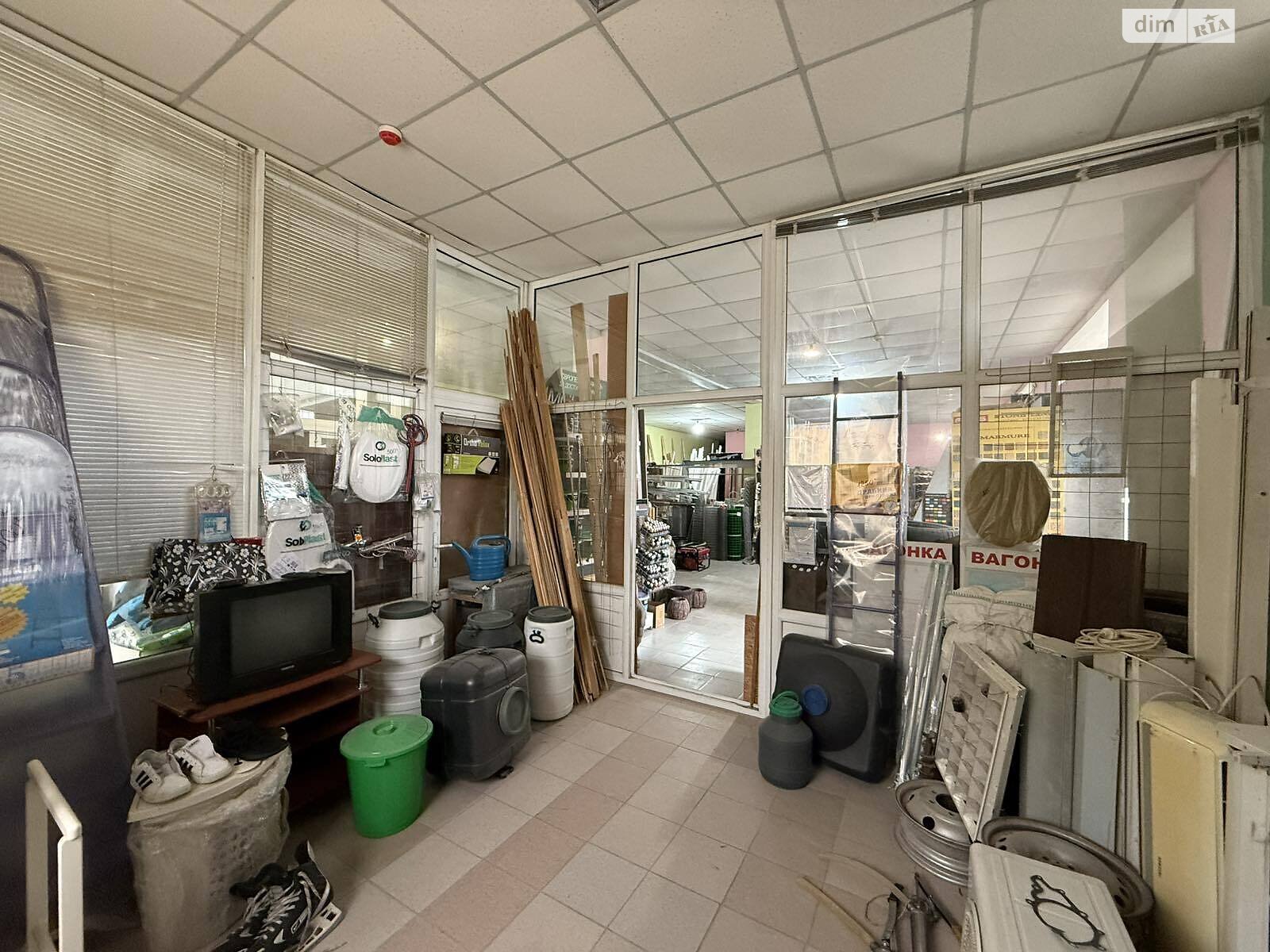 Специальное помещение в Гнивани, Соборная улица 94, цена продажи: 295 000 долларов за объект фото 1