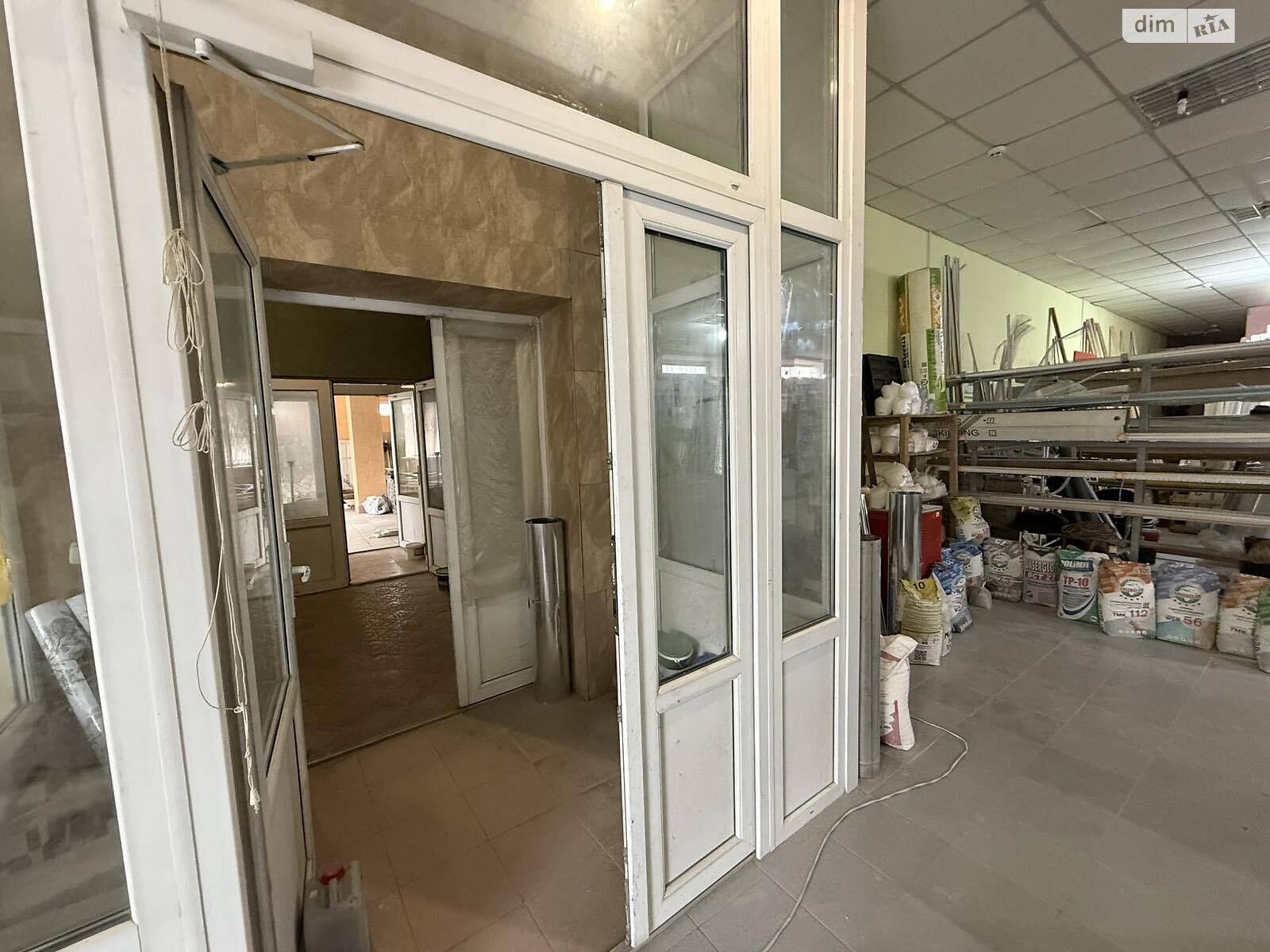 Специальное помещение в Гнивани, Соборная улица 94, цена продажи: 295 000 долларов за объект фото 1