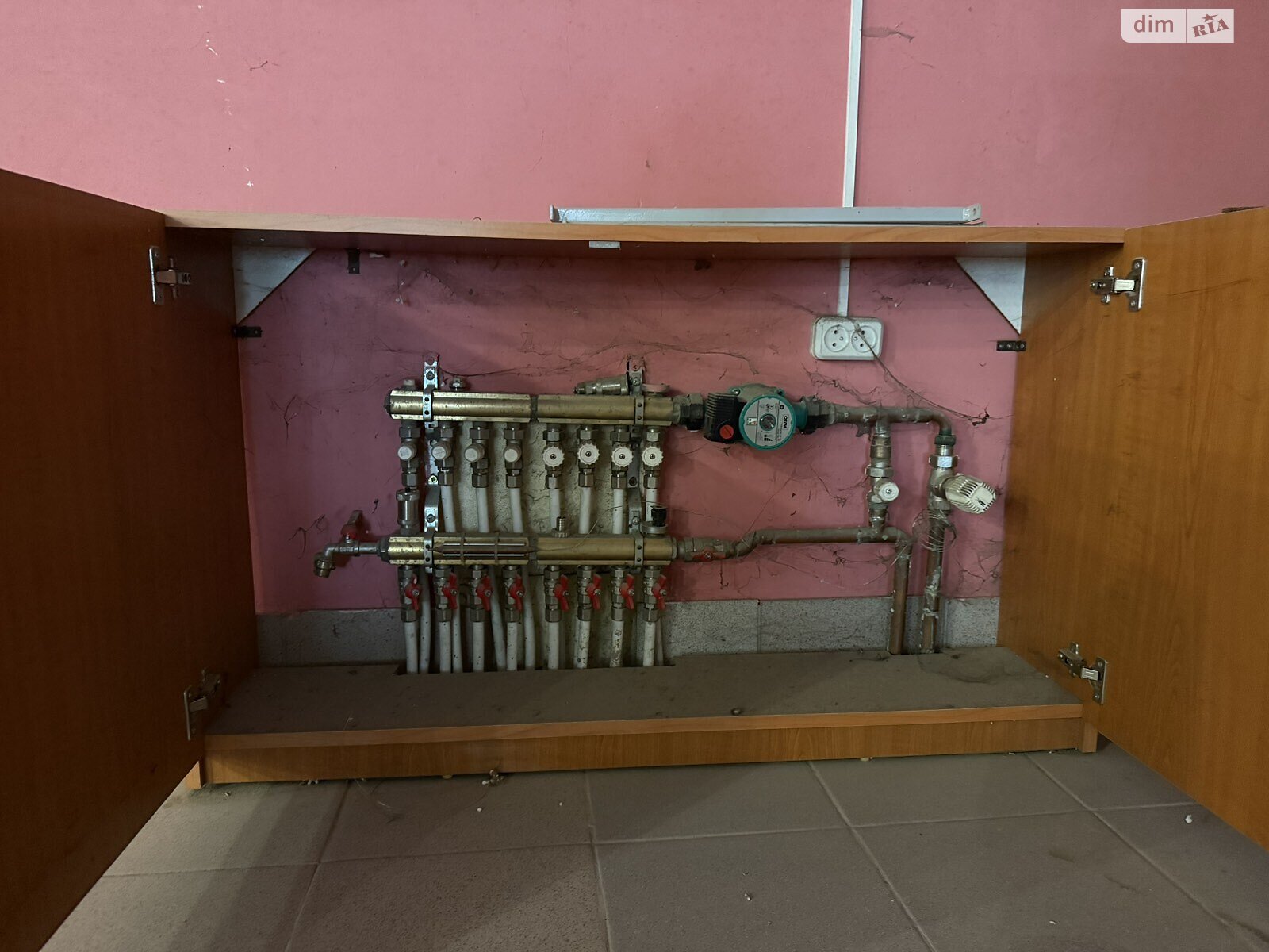 Специальное помещение в Гнивани, Соборная улица 94, цена продажи: 295 000 долларов за объект фото 1