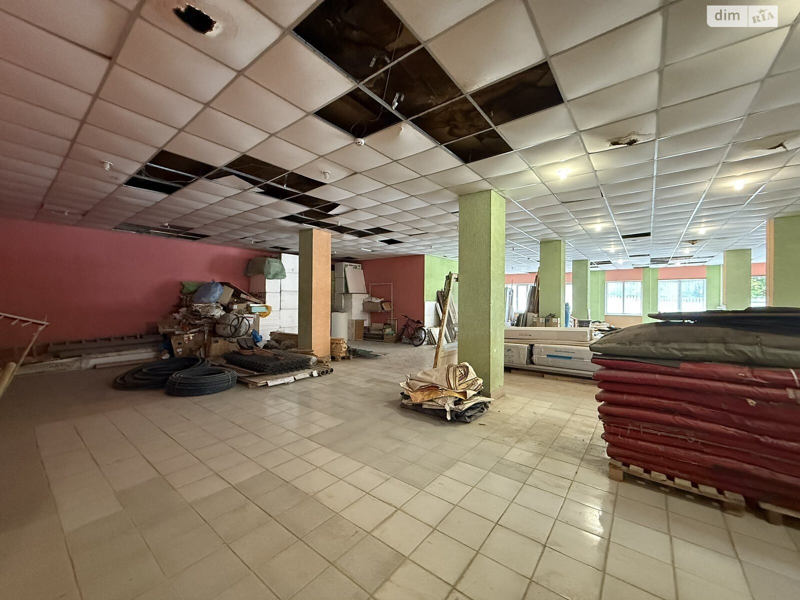 Специальное помещение в Гнивани, Соборная улица 94, цена продажи: 295 000 долларов за объект фото 1