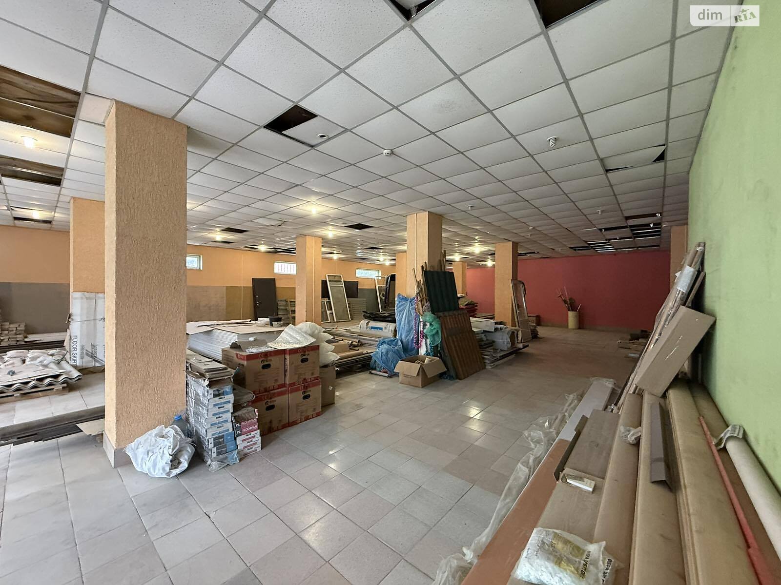 Специальное помещение в Гнивани, Соборная улица 94, цена продажи: 295 000 долларов за объект фото 1