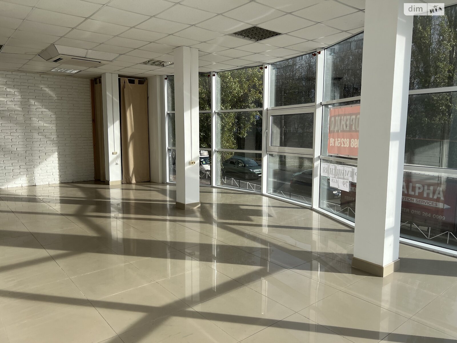 Спеціальне приміщення в Хмельницькому, продаж по Степана Бандери вулиця 5/1А, район Центр, ціна: 75 000 доларів за об’єкт фото 1 Спеціальне приміщення в Хмельницькому, продаж по Степана Бандери вулиця 5/1А, район Центр, ціна: 75 000 доларів за об’єкт фото 1