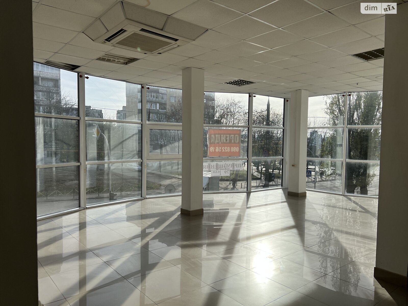 Спеціальне приміщення в Хмельницькому, продаж по Степана Бандери вулиця 5/1А, район Центр, ціна: 75 000 доларів за об’єкт фото 1 Спеціальне приміщення в Хмельницькому, продаж по Степана Бандери вулиця 5/1А, район Центр, ціна: 75 000 доларів за об’єкт фото 1