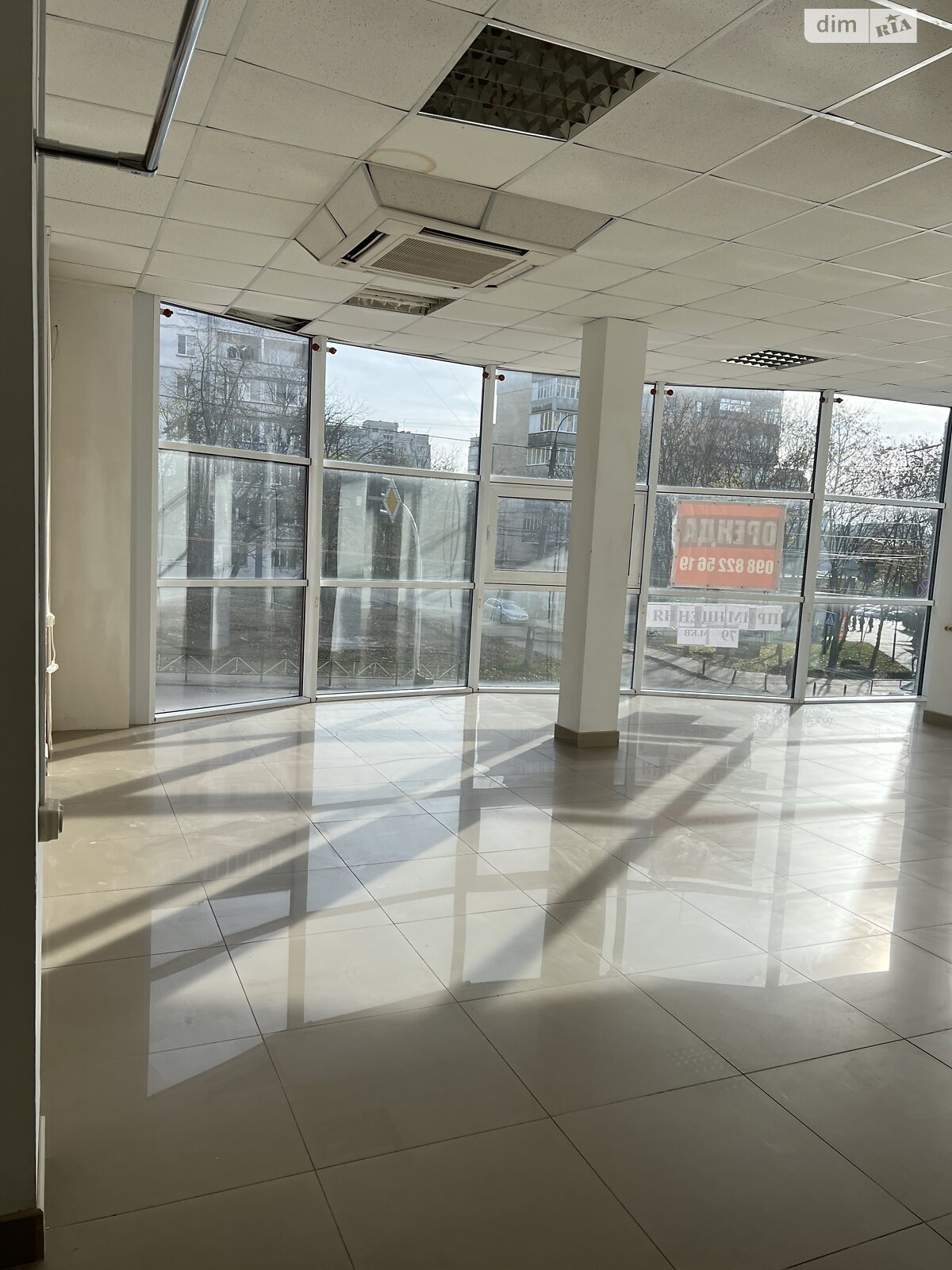 Спеціальне приміщення в Хмельницькому, продаж по Степана Бандери вулиця 5/1А, район Центр, ціна: 75 000 доларів за об’єкт фото 1 Спеціальне приміщення в Хмельницькому, продаж по Степана Бандери вулиця 5/1А, район Центр, ціна: 75 000 доларів за об’єкт фото 1