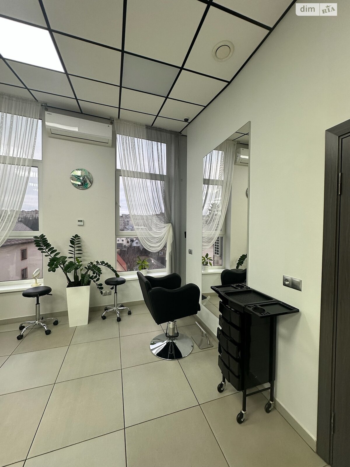 Спеціальне приміщення в Хмельницькому, продаж по Степана Бандери (Маршала Рибалка) вулиця 2/1А, район Центр, ціна: 150 000 доларів за об’єкт фото 1 Спеціальне приміщення в Хмельницькому, продаж по Степана Бандери (Маршала Рибалка) вулиця 2/1А, район Центр, ціна: 150 000 доларів за об’єкт фото 1
