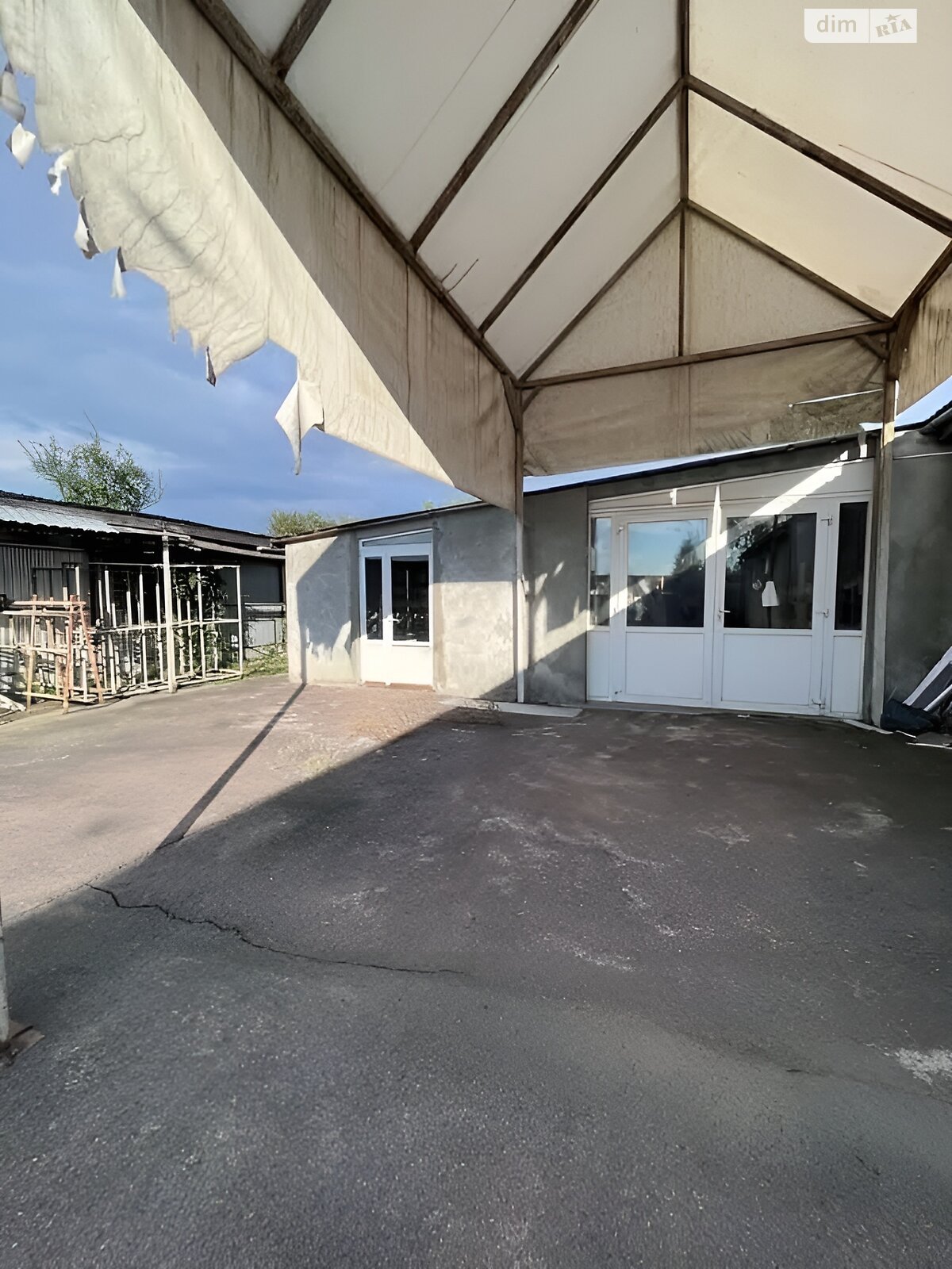 Специальное помещение в Хусте, Дружбы Народов улица, цена продажи: 400 000 долларов за объект фото 1 Специальное помещение в Хусте, Дружбы Народов улица, цена продажи: 400 000 долларов за объект фото 1