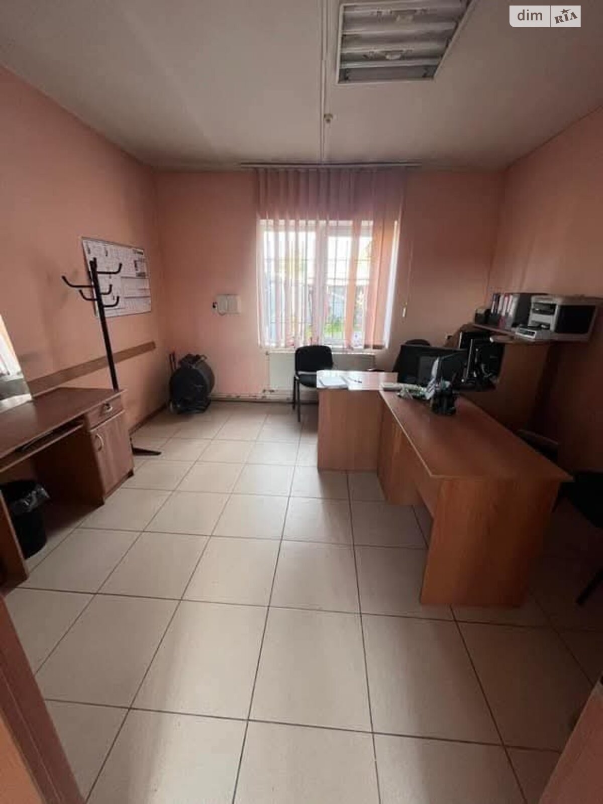 Специальное помещение в Хусте, Дружбы Народов улица, цена продажи: 400 000 долларов за объект фото 1 Специальное помещение в Хусте, Дружбы Народов улица, цена продажи: 400 000 долларов за объект фото 1