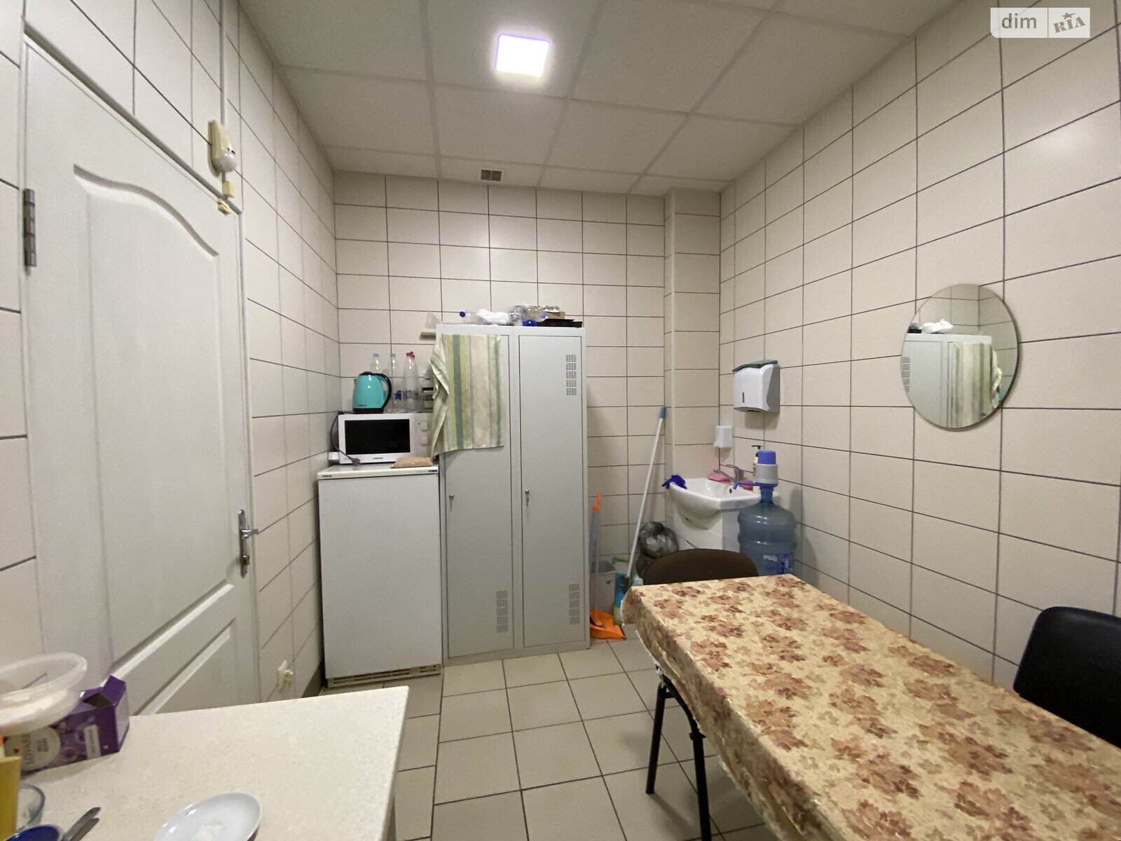 Специальное помещение в Калиновке, продажа по Воссоединения улица, район Калиновка, цена: 200 000 долларов за объект фото 1 Специальное помещение в Калиновке, продажа по Воссоединения улица, район Калиновка, цена: 200 000 долларов за объект фото 1