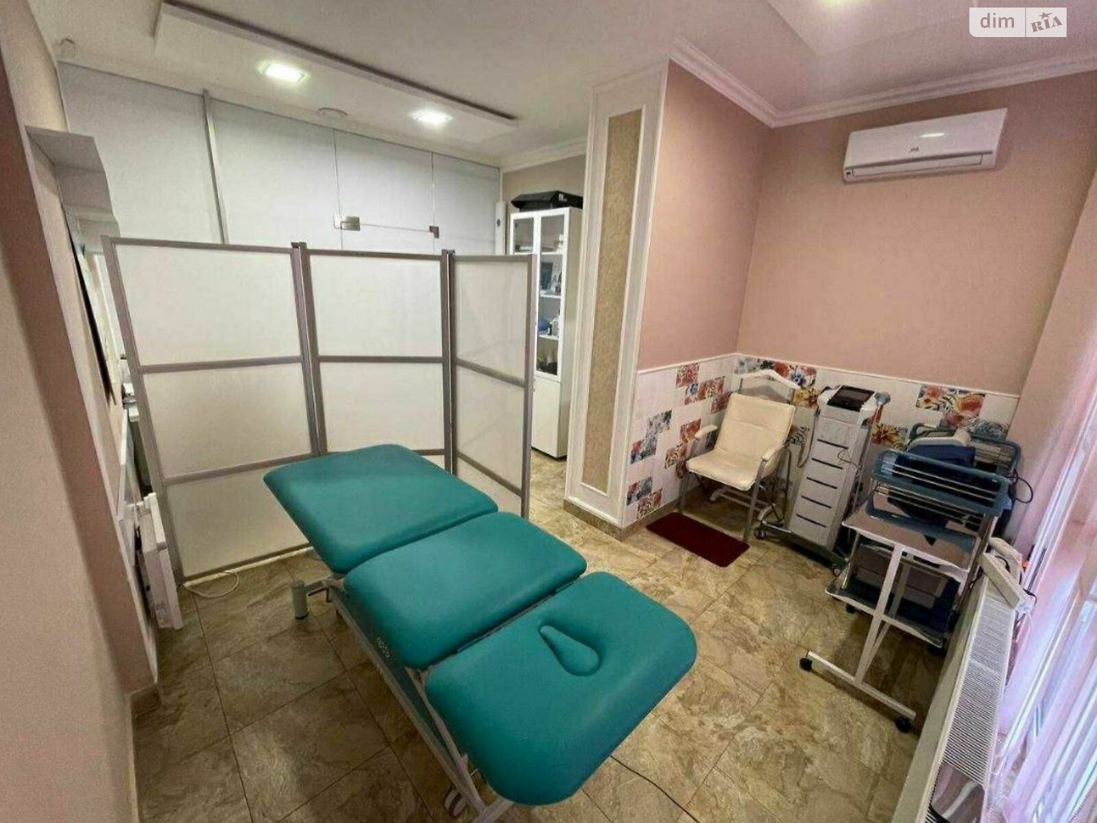 Спеціальне приміщення в Києві, продаж по Червонозоряний (Лобановського) проспект 4Б, район Олександрівська Слобідка, ціна: 250 000 доларів за об’єкт фото 1 Спеціальне приміщення в Києві, продаж по Червонозоряний (Лобановського) проспект 4Б, район Олександрівська Слобідка, ціна: 250 000 доларів за об’єкт фото 1