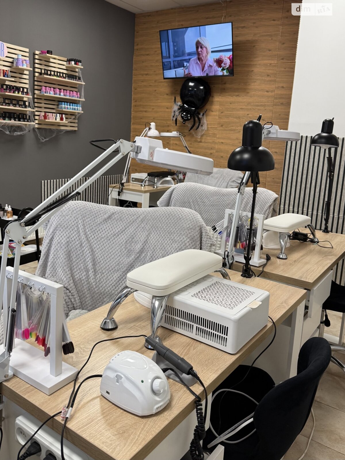 Спеціальне приміщення в Києві, продаж по Андрія Аболмасова (Панельна) вулиця 7, район Лівобережний Масив, ціна: 12 000 доларів за об’єкт фото 1