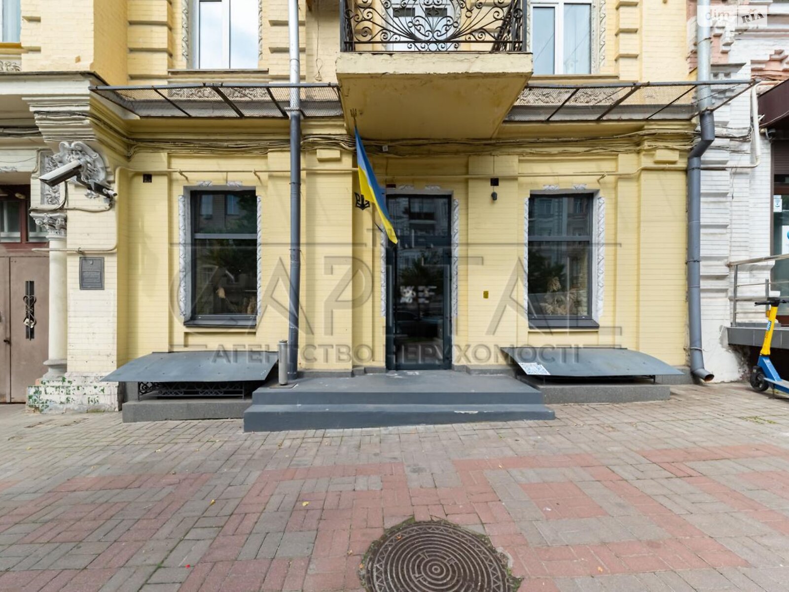 Специальное помещение в Киеве, продажа по Шота Руставели улица, район Печерский, цена: 150 000 долларов за объект фото 1 Специальное помещение в Киеве, продажа по Шота Руставели улица, район Печерский, цена: 150 000 долларов за объект фото 1