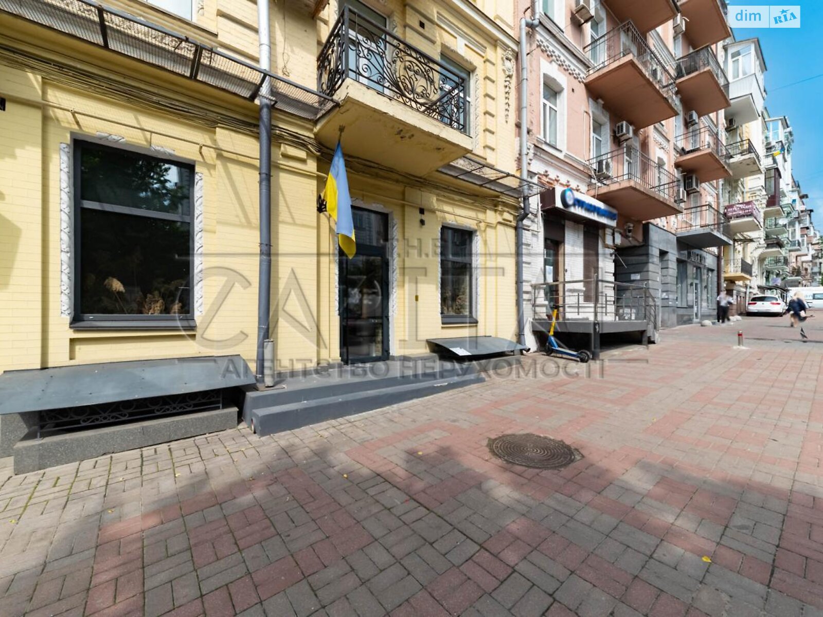 Специальное помещение в Киеве, продажа по Шота Руставели улица, район Печерский, цена: 150 000 долларов за объект фото 1 Специальное помещение в Киеве, продажа по Шота Руставели улица, район Печерский, цена: 150 000 долларов за объект фото 1