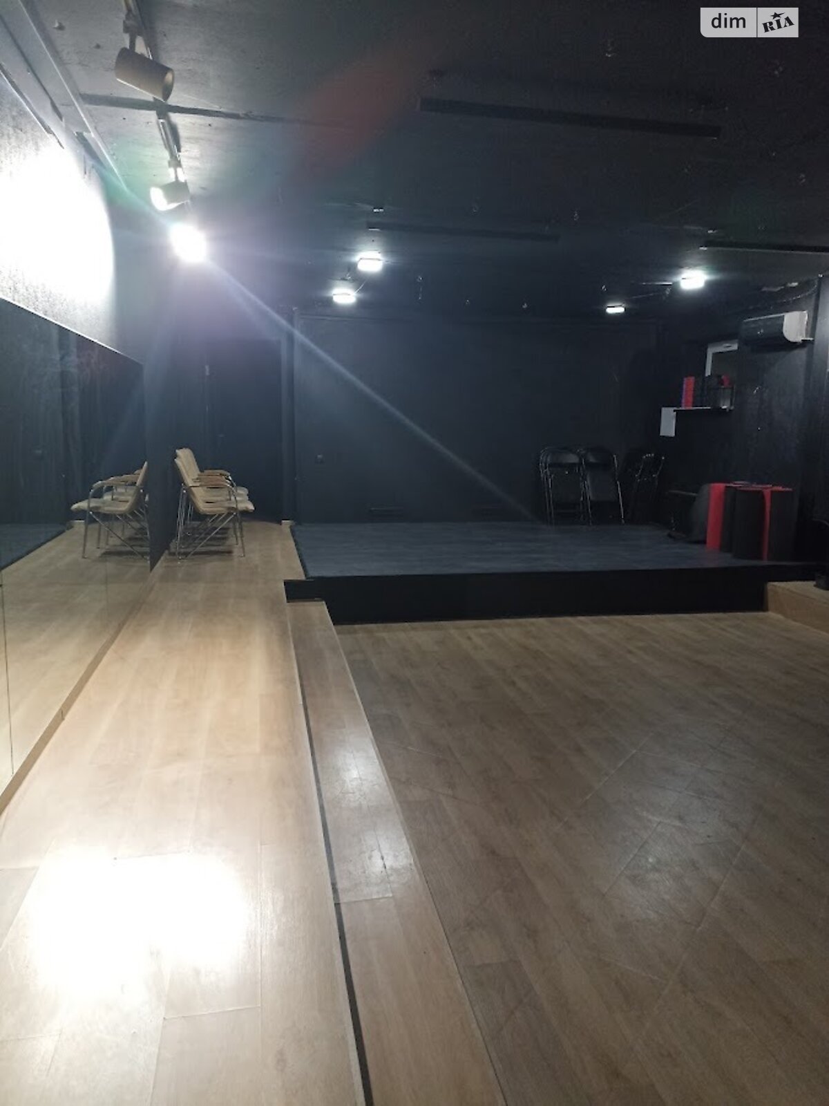 Специальное помещение в Киеве, продажа по Нижний Вал улица 33, район Подол, цена: 70 000 долларов за объект фото 1 Специальное помещение в Киеве, продажа по Нижний Вал улица 33, район Подол, цена: 70 000 долларов за объект фото 1