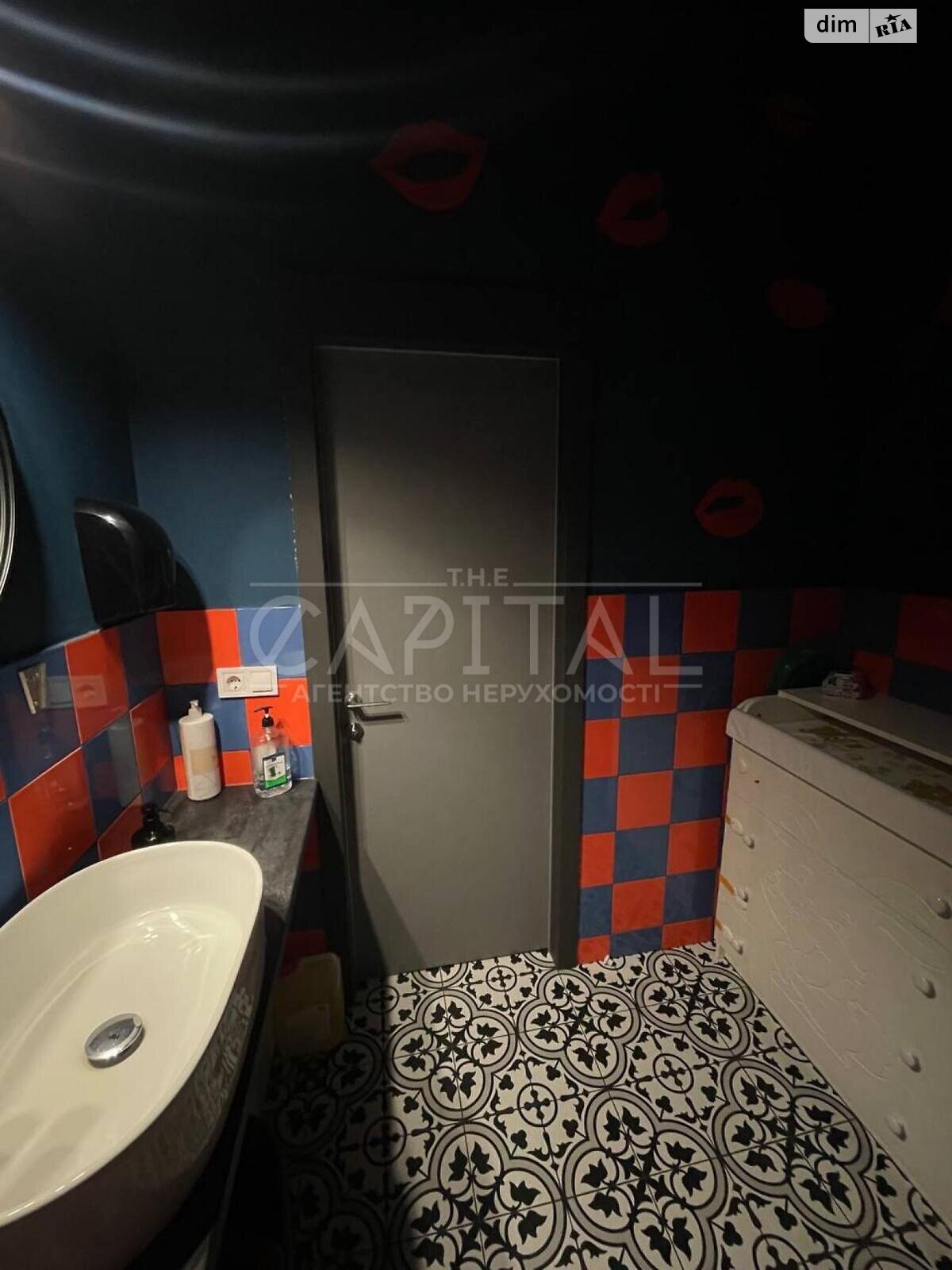 Специальное помещение в Киеве, продажа по Тираспольская улица 52, район Подольский, цена: 16 500 долларов за объект фото 1 Специальное помещение в Киеве, продажа по Тираспольская улица 52, район Подольский, цена: 16 500 долларов за объект фото 1