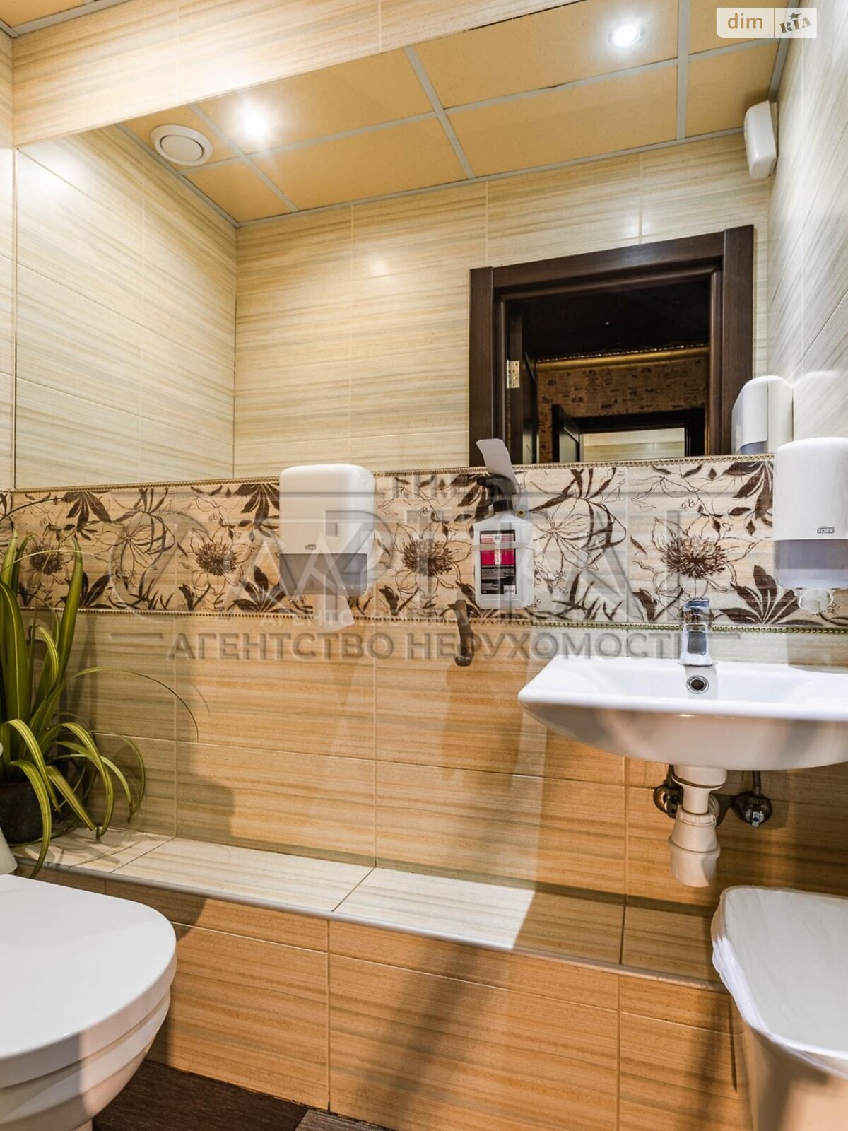 Спеціальне приміщення в Києві, продаж по Срібнокільська вулиця 12, район Позняки, ціна: 720 000 доларів за об’єкт фото 1