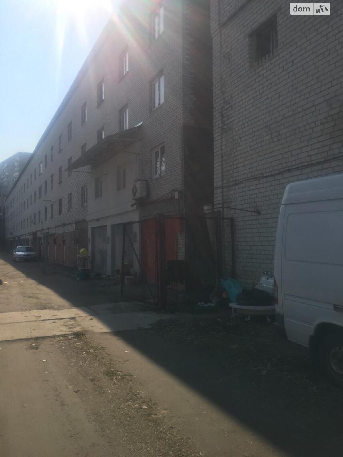 Специальное помещение в Киеве, продажа по Юлиуса Фучика улица 10, район Соломянка, цена: 120 000 долларов за объект фото 1 Специальное помещение в Киеве, продажа по Юлиуса Фучика улица 10, район Соломянка, цена: 120 000 долларов за объект фото 1