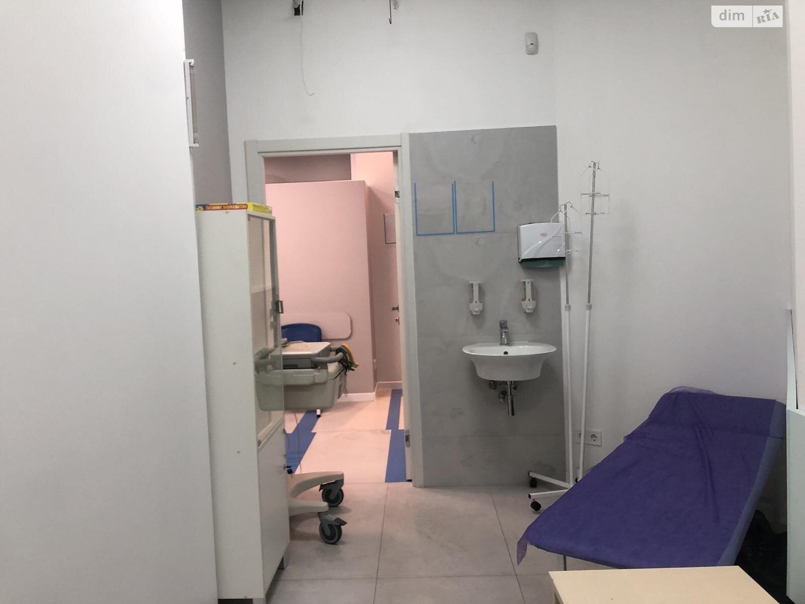 Специальное помещение в Киеве, продажа по Рижская улица, район Сырец, цена: 299 999 долларов за объект фото 1 Специальное помещение в Киеве, продажа по Рижская улица, район Сырец, цена: 299 999 долларов за объект фото 1