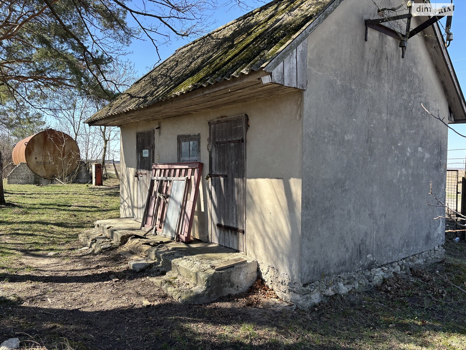 Специальное помещение в Крыжах, В. Цыганюка улица, цена продажи: 50 000 долларов за объект фото 1 Специальное помещение в Крыжах, В. Цыганюка улица, цена продажи: 50 000 долларов за объект фото 1