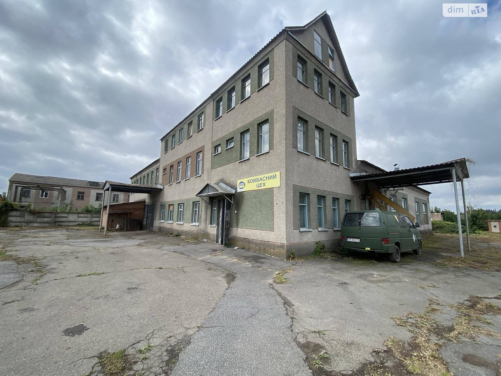 Специальное помещение в Литине, продажа по Соборная улица, район Литин, цена: 120 000 долларов за объект фото 1 Специальное помещение в Литине, продажа по Соборная улица, район Литин, цена: 120 000 долларов за объект фото 1