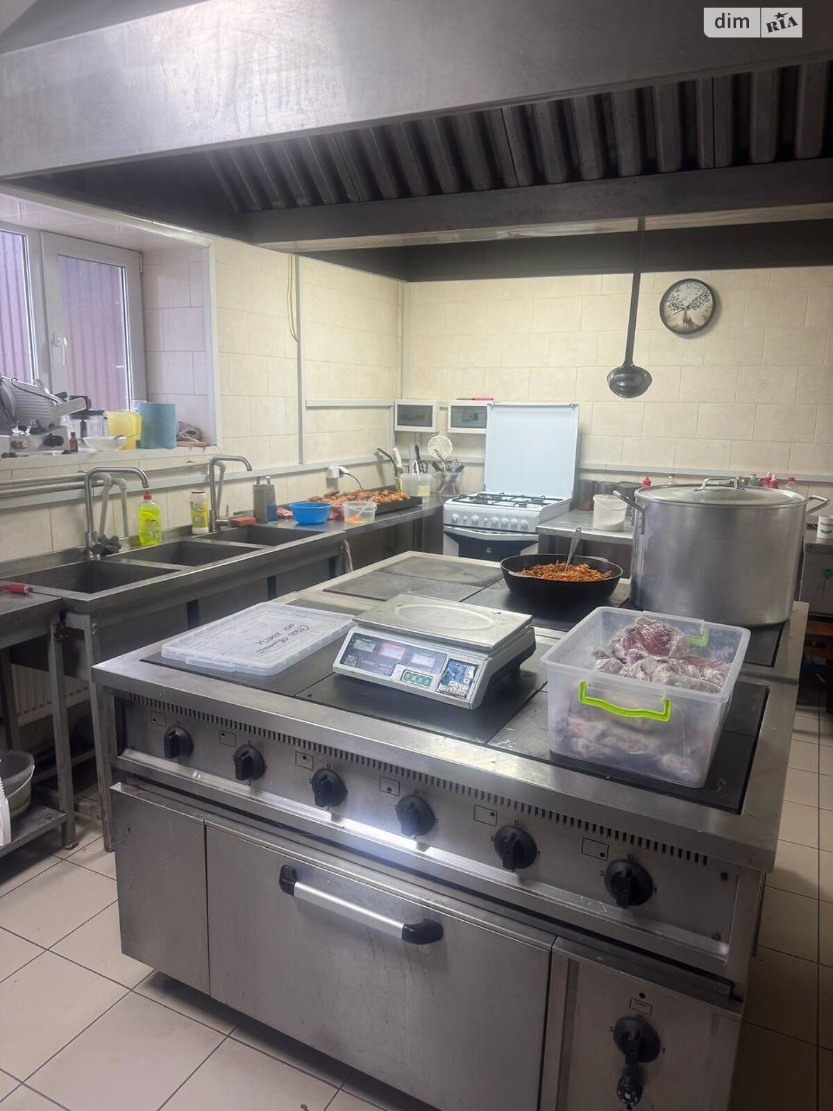 Спеціальне приміщення в Копані, Степова вулиця, ціна продажу: 720 000 доларів за об’єкт фото 1 Спеціальне приміщення в Копані, Степова вулиця, ціна продажу: 720 000 доларів за об’єкт фото 1