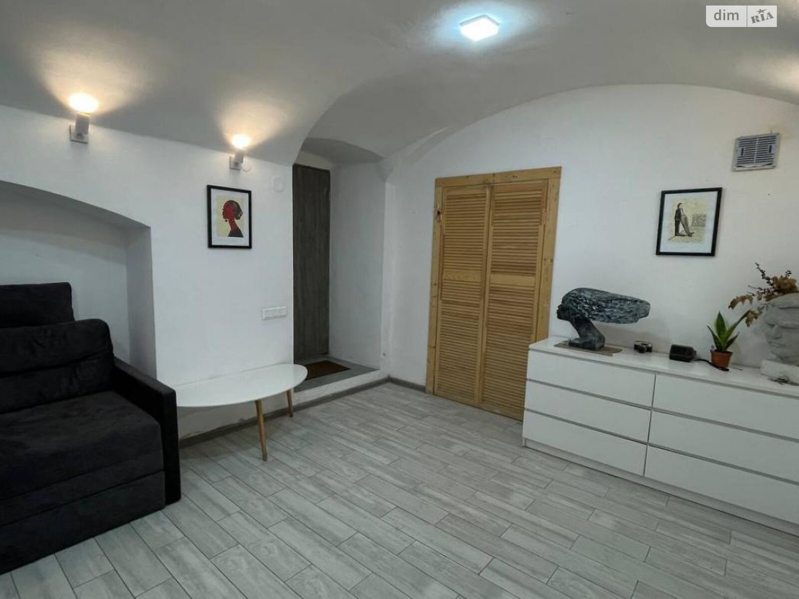 Спеціальне приміщення в Львові, продаж по Франка Івана вулиця 97, район Софіївка (Галицький), ціна: 38 500 доларів за об’єкт фото 1 Спеціальне приміщення в Львові, продаж по Франка Івана вулиця 97, район Софіївка (Галицький), ціна: 38 500 доларів за об’єкт фото 1