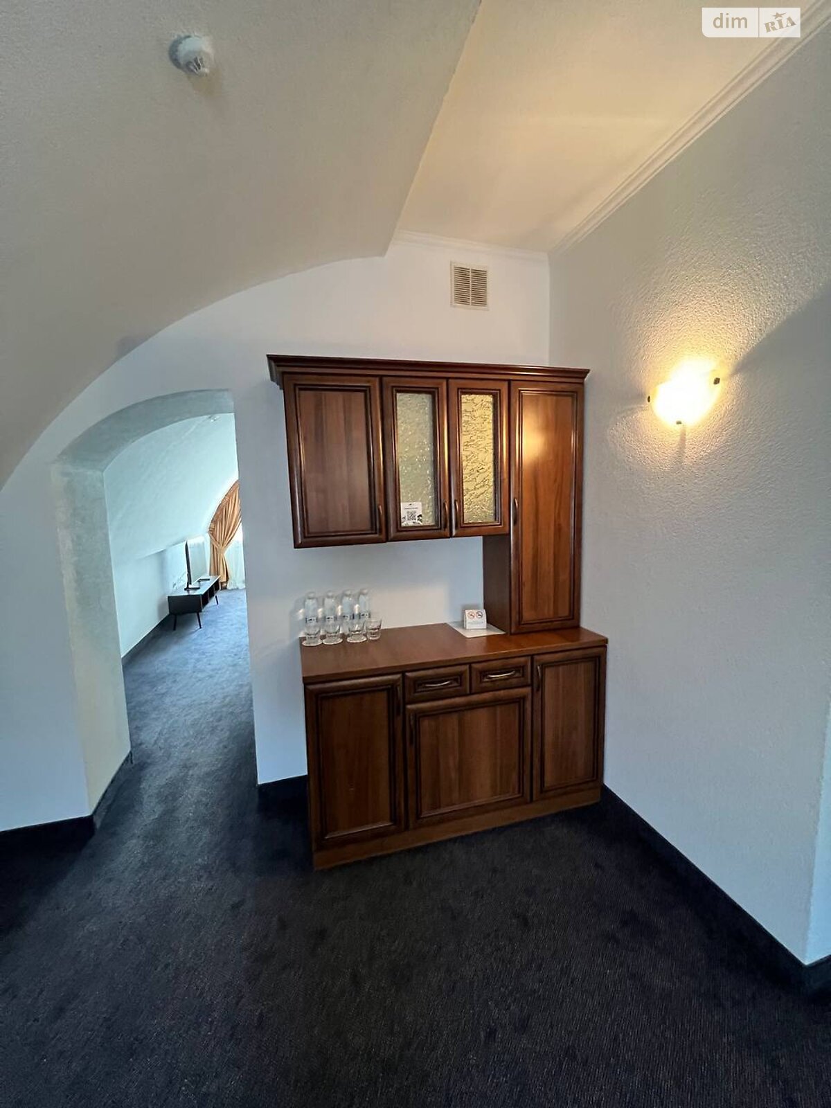 Специальное помещение в Микуличине, Грушевского улица, цена продажи: 136 800 долларов за объект фото 1