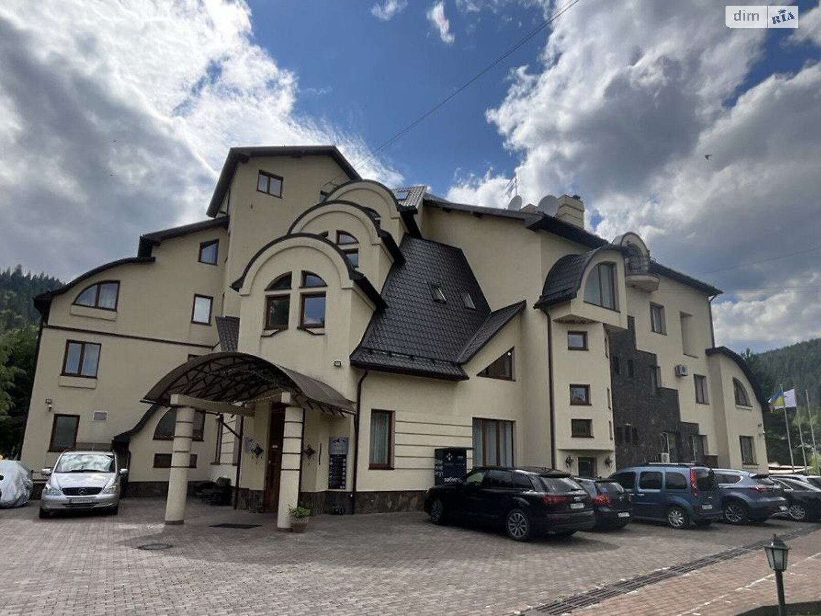 Специальное помещение в Микуличине, Грушевского улица, цена продажи: 136 800 долларов за объект фото 1