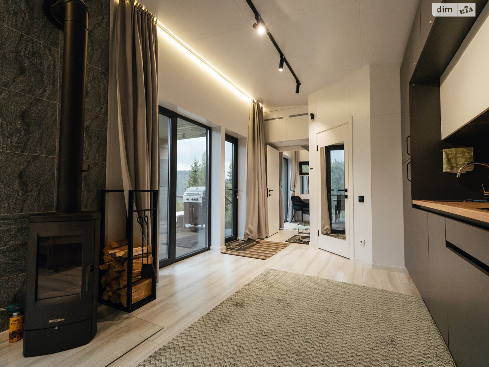 Специальное помещение в Микуличине, Подстрим (Космонавтов) улица, цена продажи: 299 990 долларов за объект фото 1 Специальное помещение в Микуличине, Подстрим (Космонавтов) улица, цена продажи: 299 990 долларов за объект фото 1