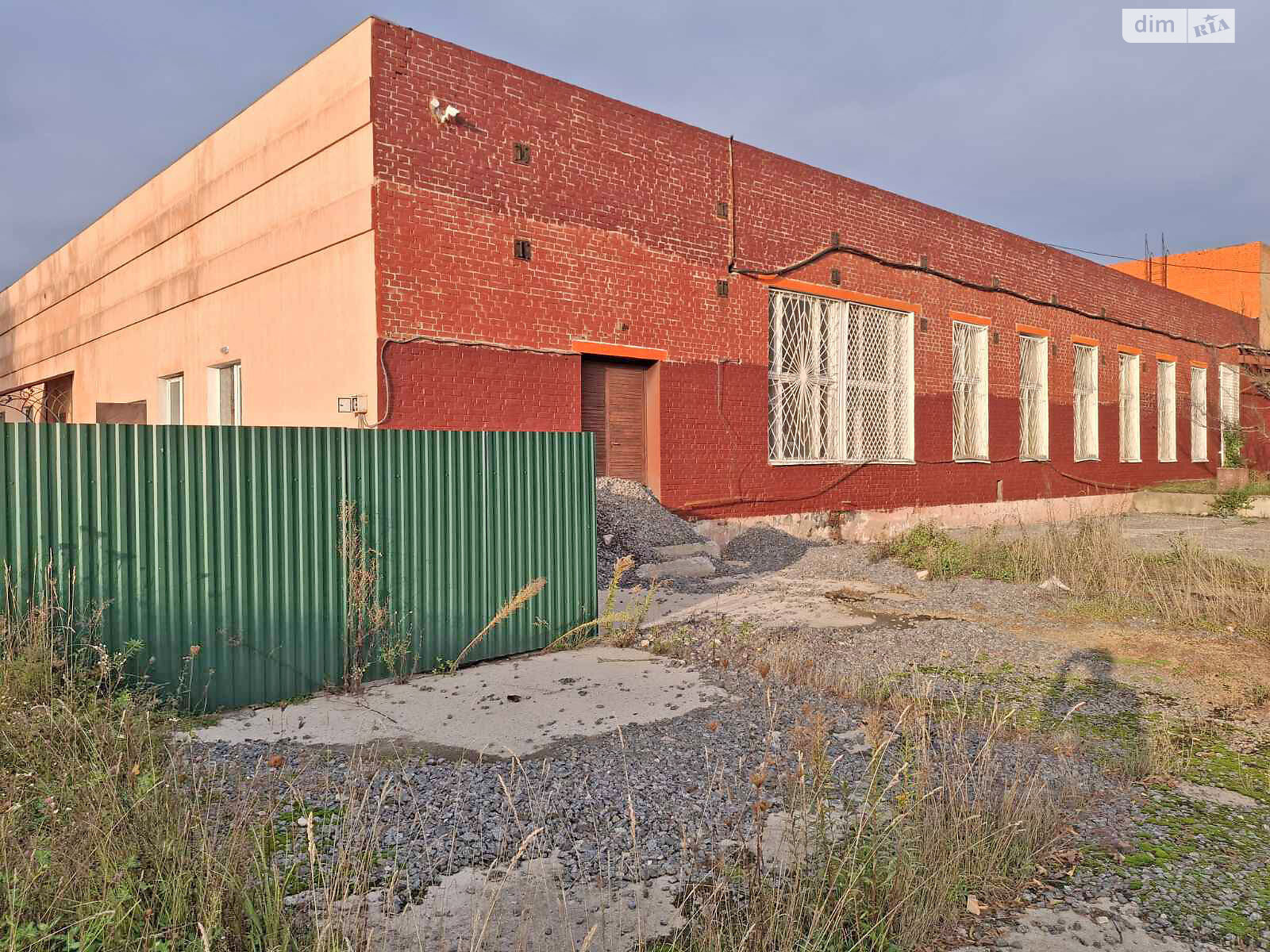 Специальное помещение в Нетешине, продажа по Промышленная улица 1/26, район Нетешин, цена: 400 000 долларов за объект фото 1 Специальное помещение в Нетешине, продажа по Промышленная улица 1/26, район Нетешин, цена: 400 000 долларов за объект фото 1