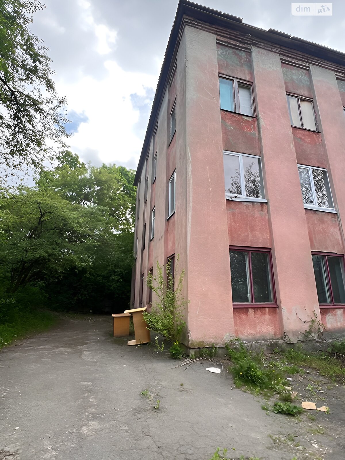Спеціальне приміщення в Пустомитах, Заводська вулиця, ціна продажу: 330 000 доларів за об’єкт фото 1 Спеціальне приміщення в Пустомитах, Заводська вулиця, ціна продажу: 330 000 доларів за об’єкт фото 1