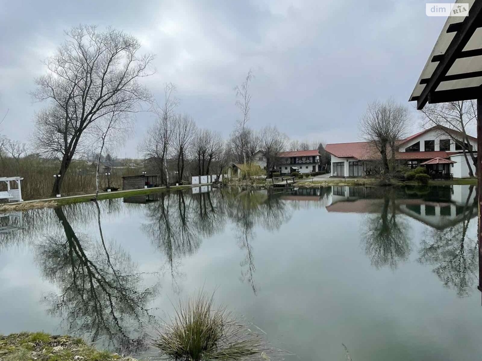 Спеціальне приміщення в Раковці, Центральна вулиця, ціна продажу: 1 100 000 долларів за об’єкт фото 1